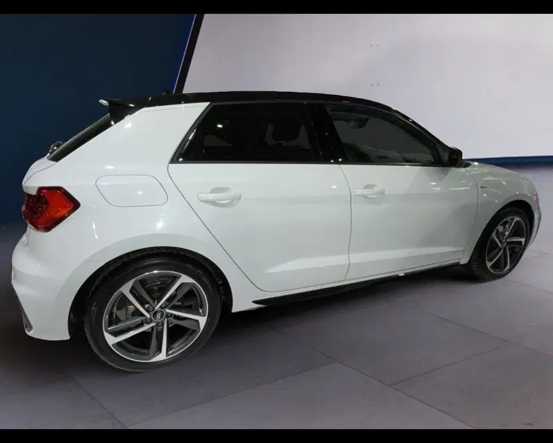Audi A1 Sportback usata a Torino (8)