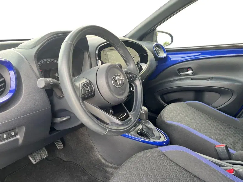Toyota Aygo X usata a Ragusa (7)