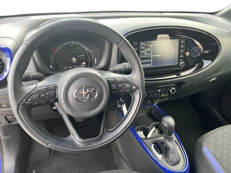 Toyota Aygo X usata a Ragusa (8)