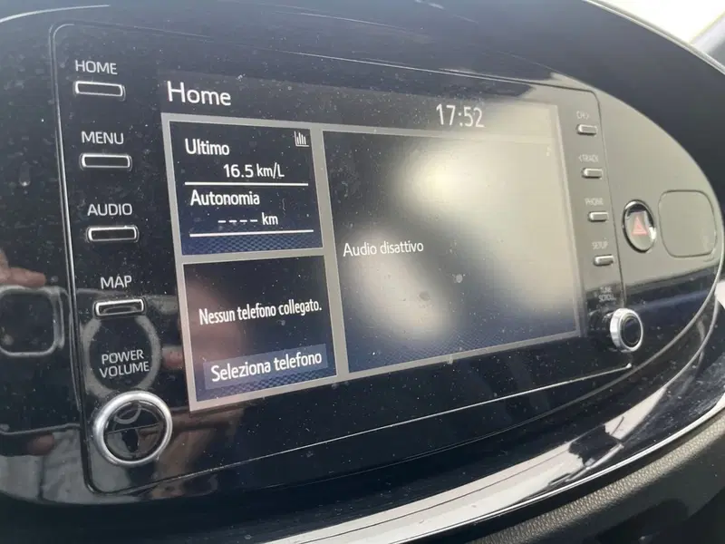 Toyota Aygo X usata a Ragusa (10)