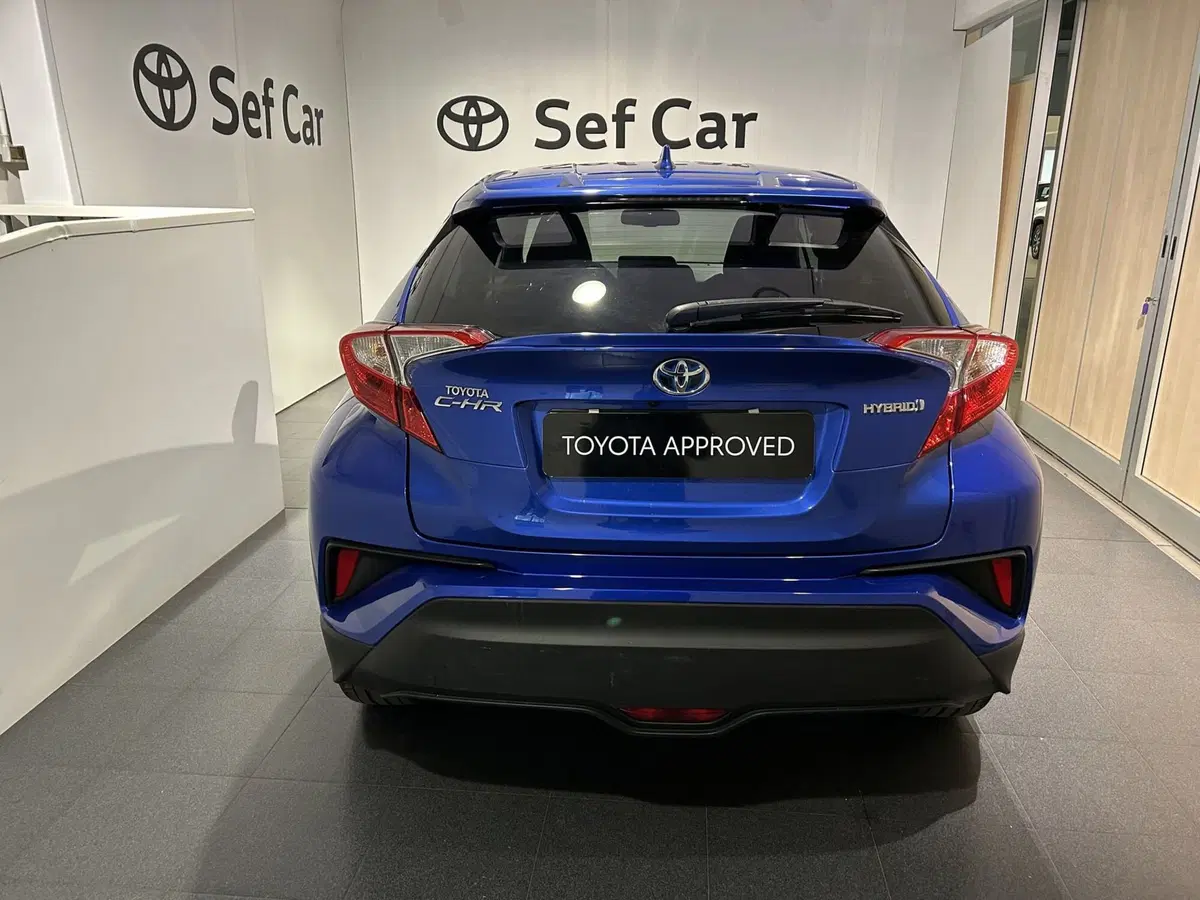Toyota Toyota C-HR usata a Milano (3)