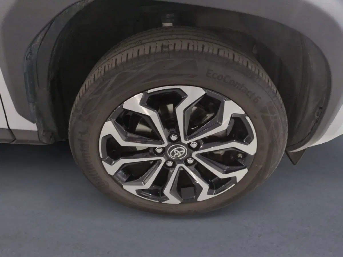 Toyota Yaris Cross usata a Milano (10)