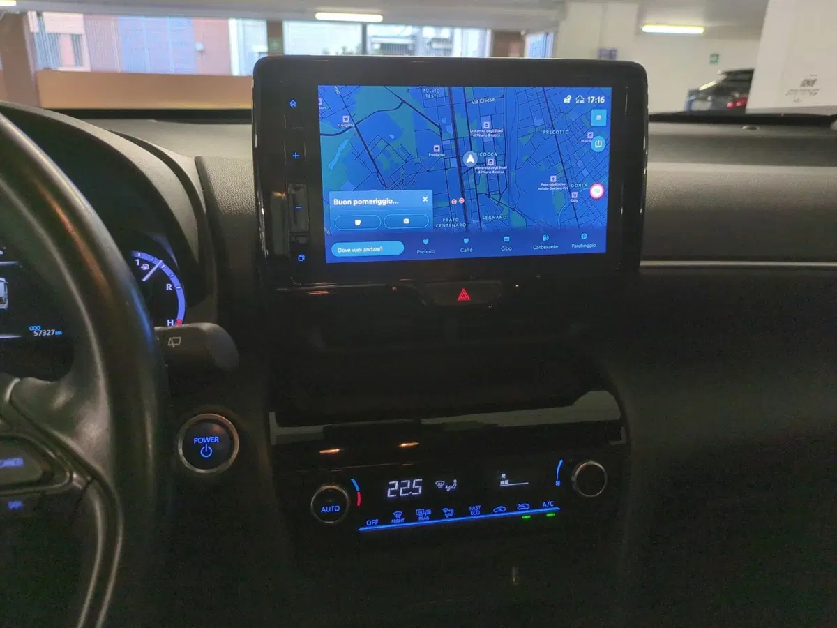 Toyota Yaris Cross usata a Milano (16)