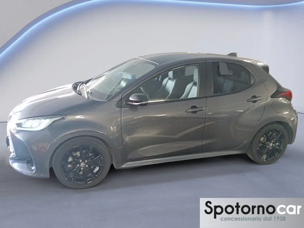 Toyota Yaris usata a Milano (2)