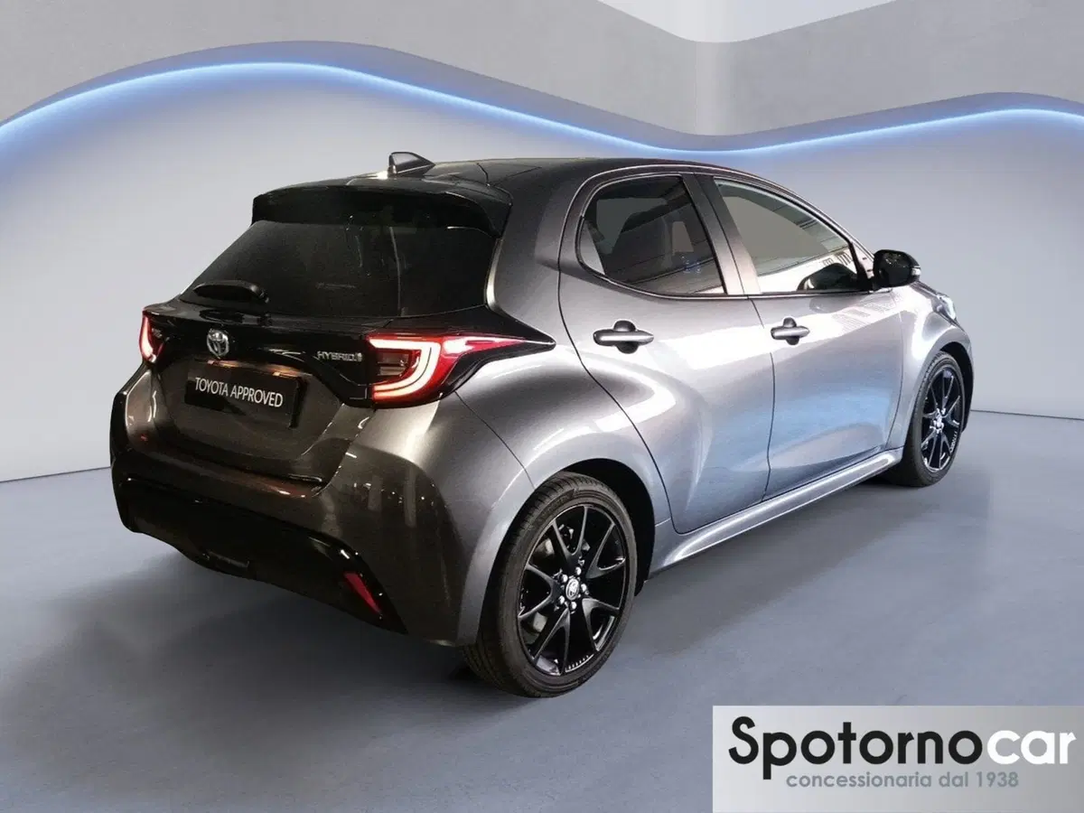 Toyota Yaris usata a Milano (5)