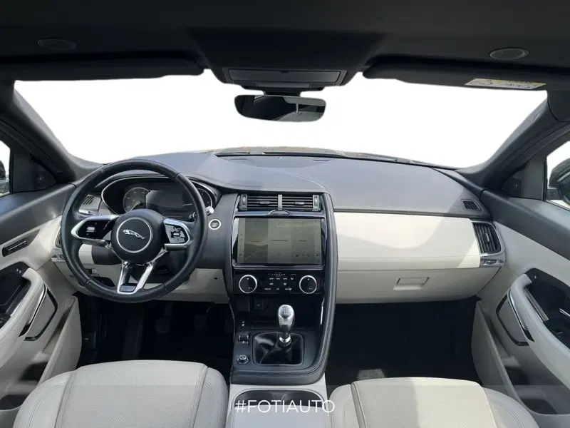 Jaguar E-Pace usata a Catania (4)