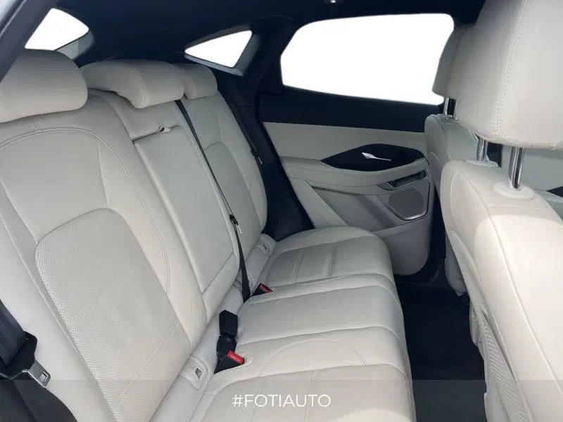 Jaguar E-Pace usata a Catania (5)