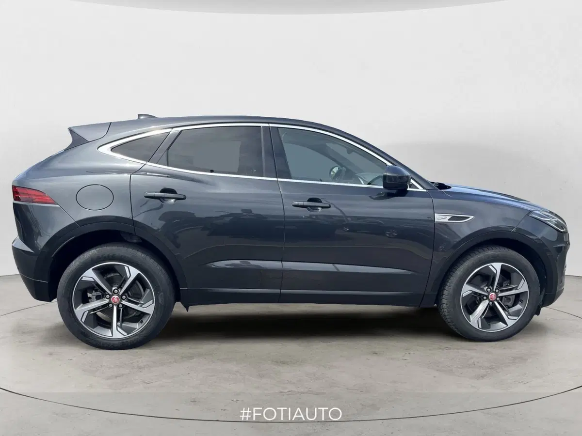 Jaguar E-Pace usata a Catania (6)
