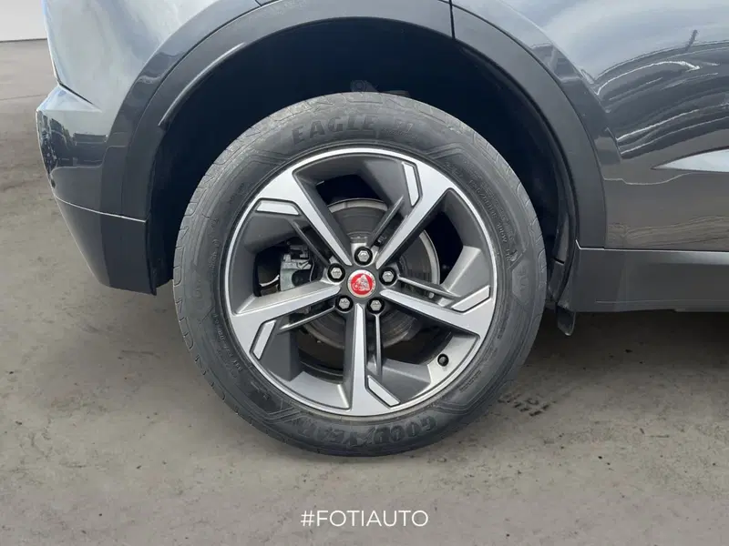 Jaguar E-Pace usata a Catania (9)