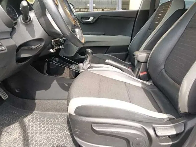 Kia Stonic usata a Pesaro-Urbino (17)