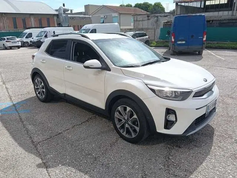 Kia Stonic usata a Pesaro-Urbino (8)