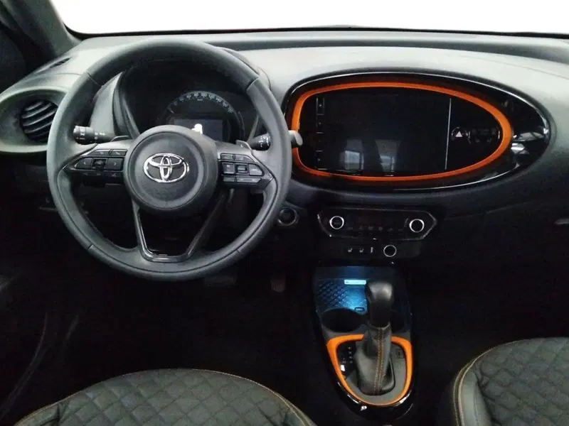 Toyota Aygo X usata a Roma (8)