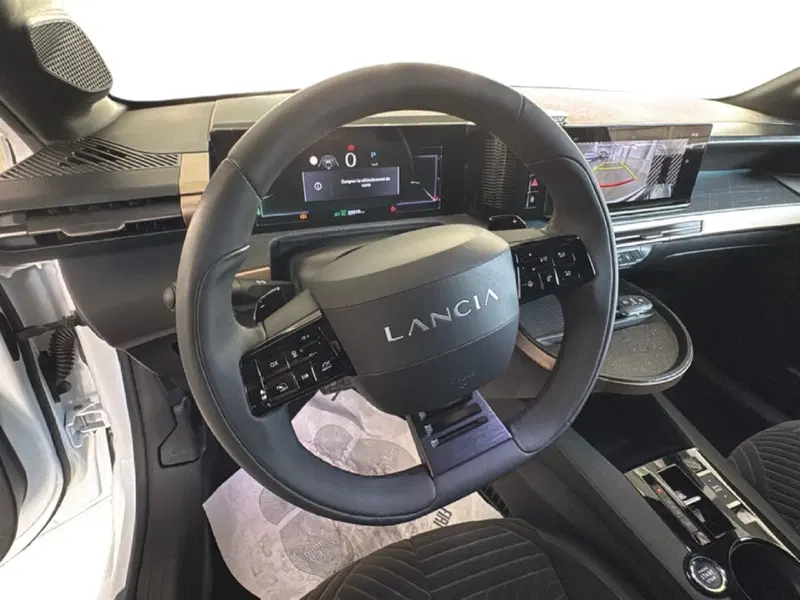 Lancia Ypsilon usata a Agrigento (20)