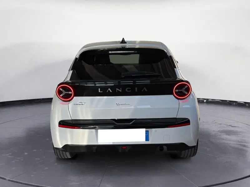 Lancia Ypsilon usata a Agrigento (4)