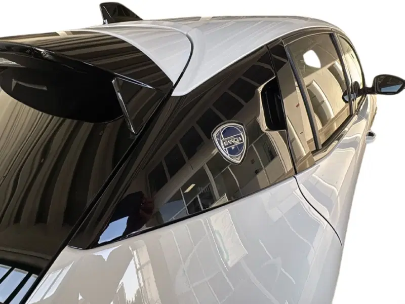 Lancia Ypsilon usata a Agrigento (7)