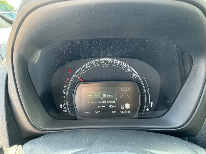 Toyota Aygo X usata a Modena (9)