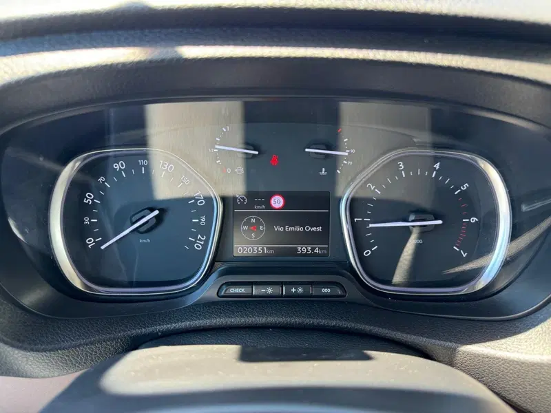 Toyota Proace Verso usata a Modena (10)