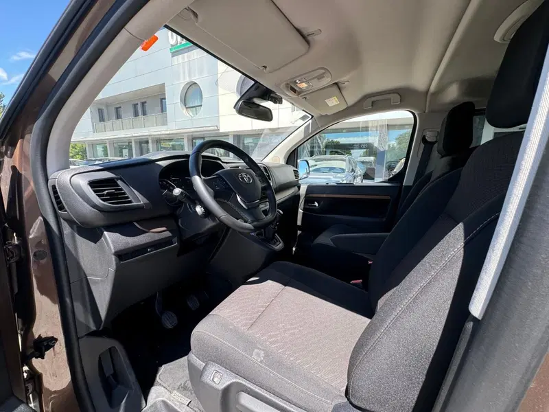 Toyota Proace Verso usata a Modena (12)