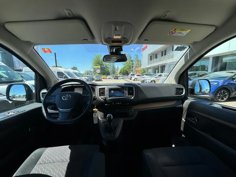 Toyota Proace Verso usata a Modena (17)