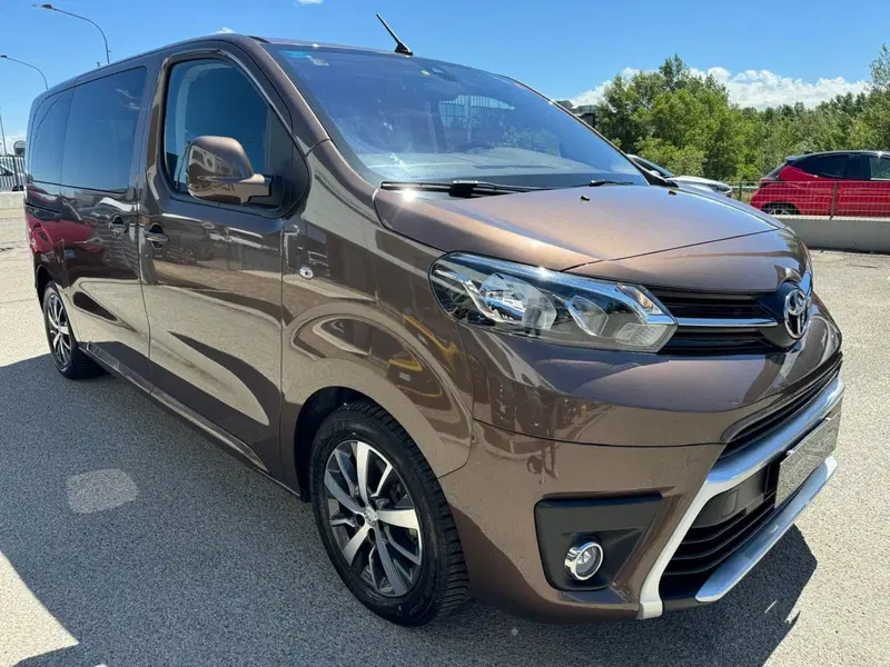 Toyota Proace Verso usata a Modena (4)