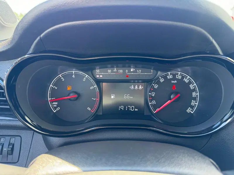 Opel Karl usata a Modena (9)