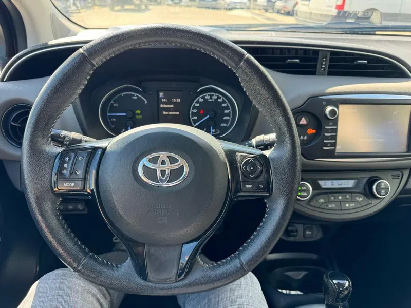 Toyota Yaris usata a Modena (11)