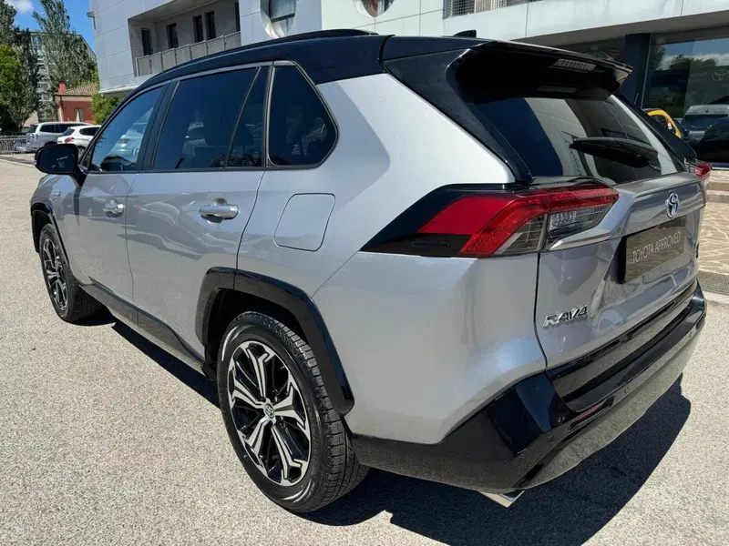 Toyota Rav4 usata a Modena (8)