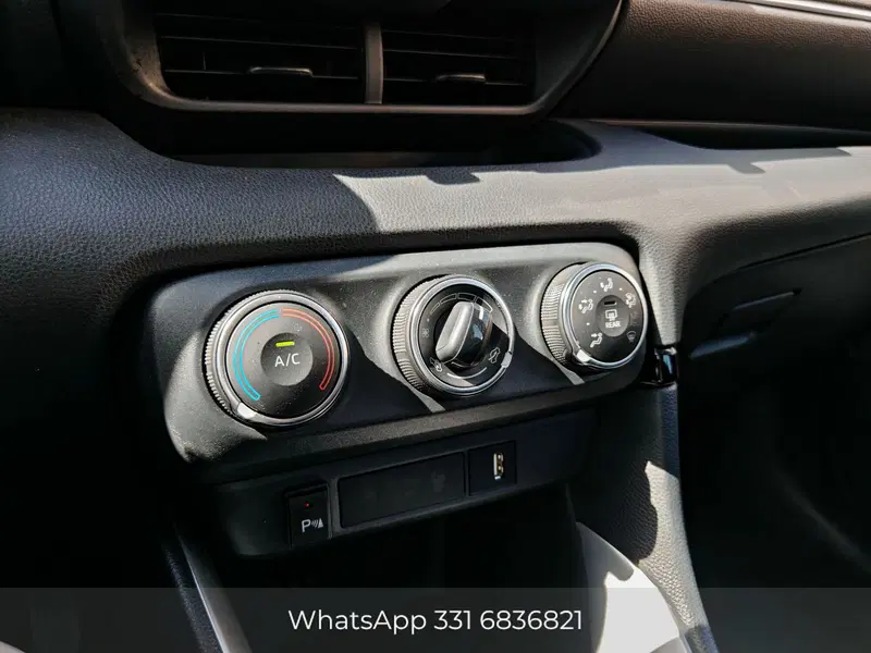 Toyota Yaris usata a Palermo (13)