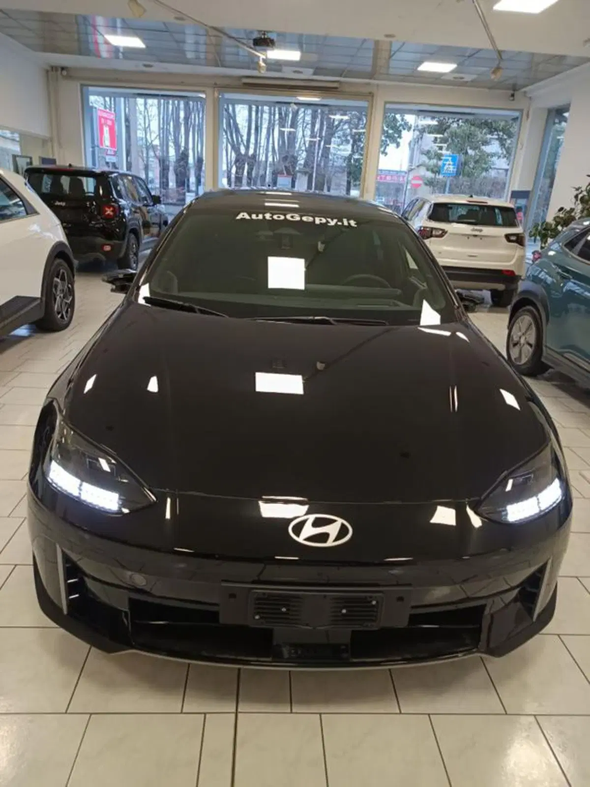 Hyundai Ioniq 5 nuova a Parma (2)