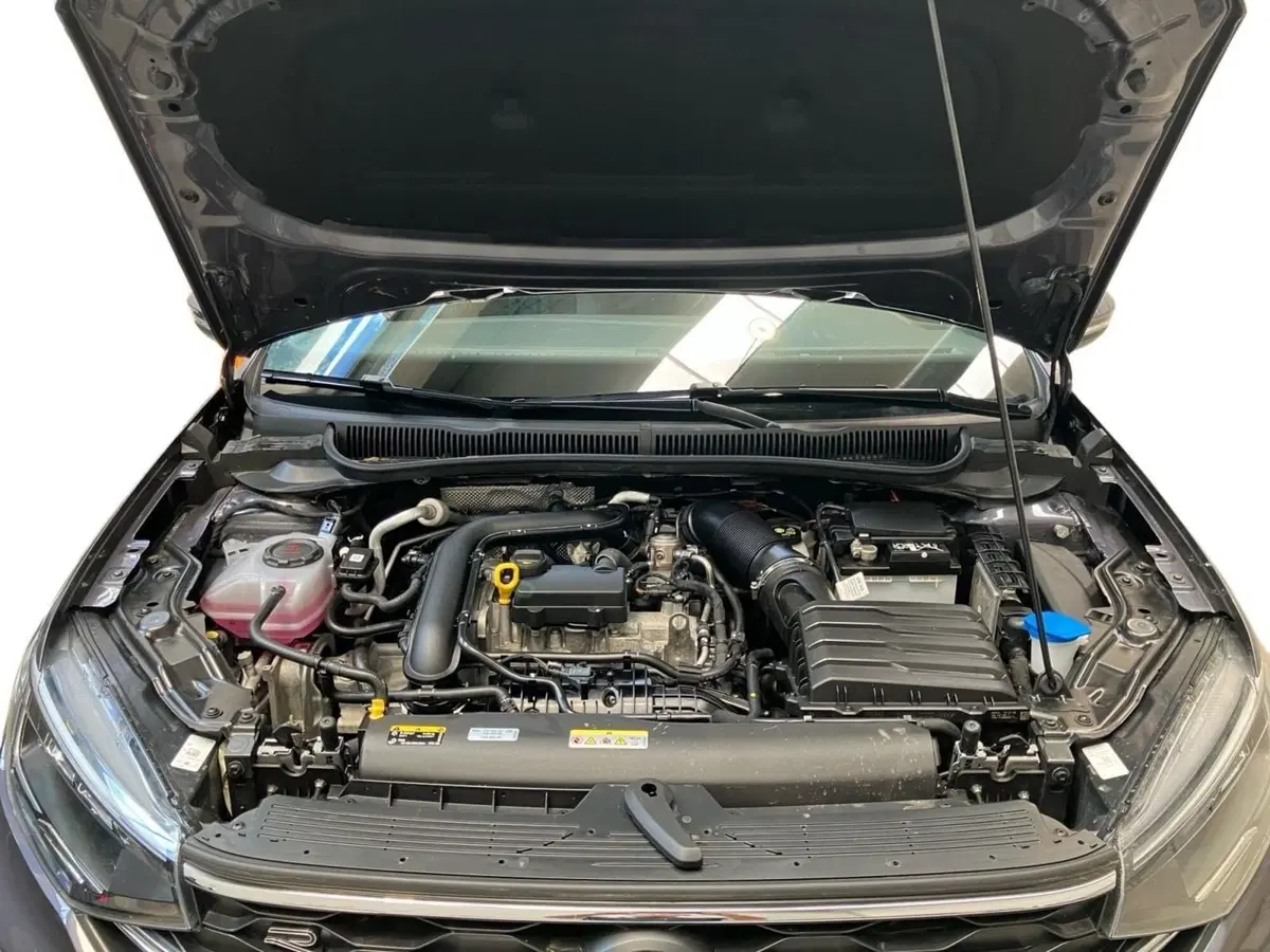 Volkswagen Taigo usata a Bologna (11)