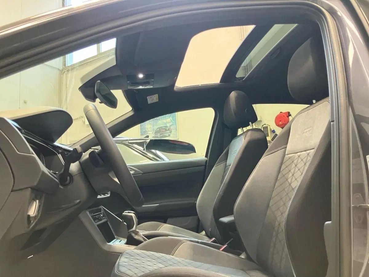 Volkswagen Taigo usata a Bologna (20)