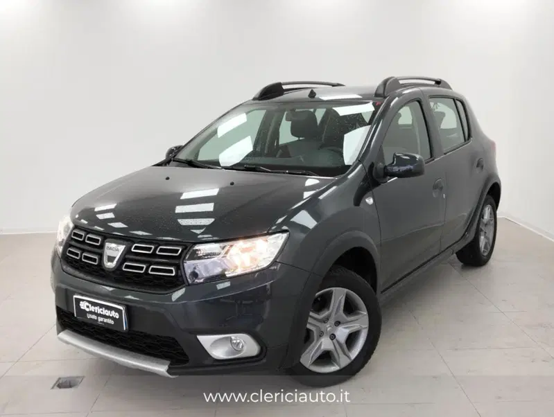 Dacia Sandero usata a Como