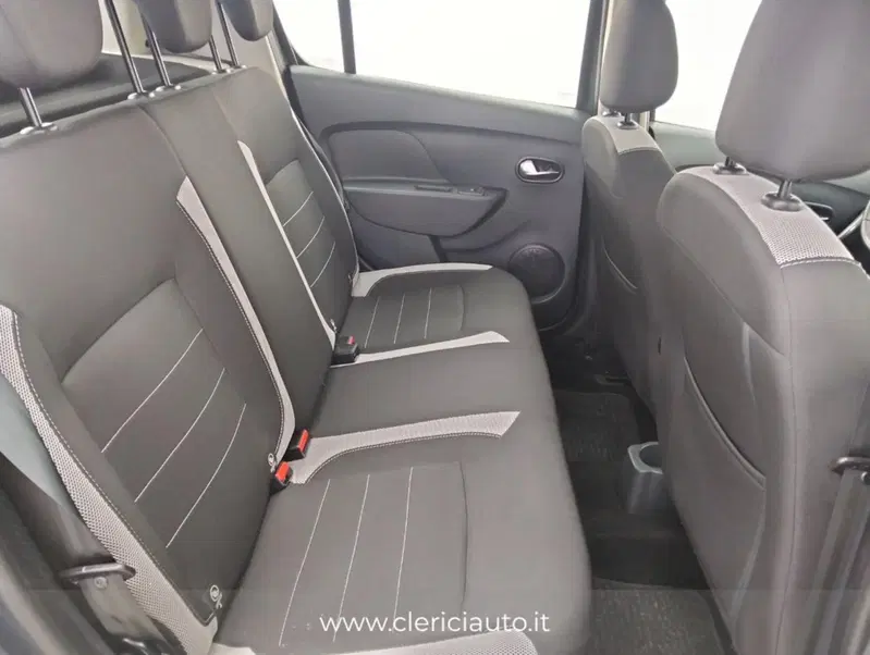 Dacia Sandero usata a Como (5)
