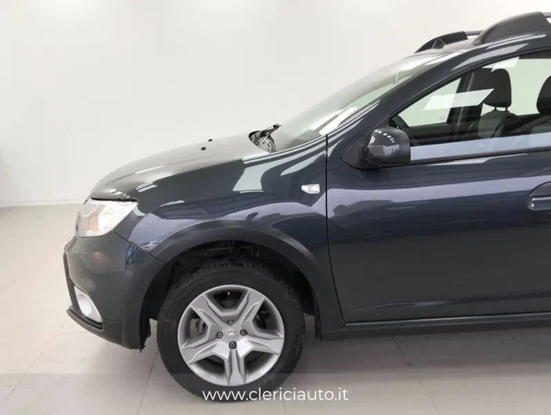 Dacia Sandero usata a Como (9)