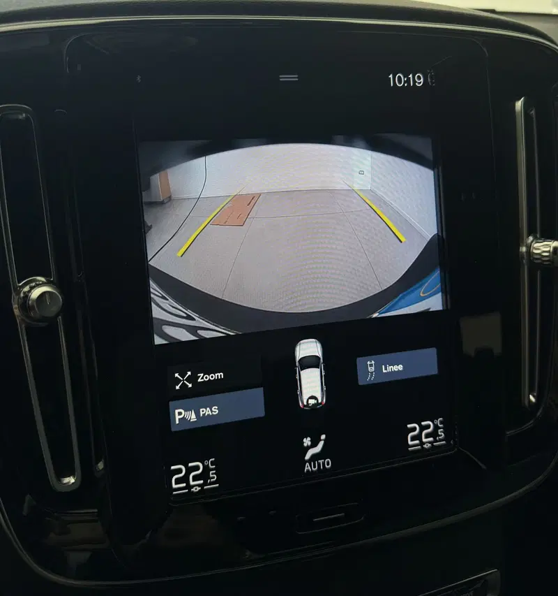 Volvo XC40 usata a Parma (9)
