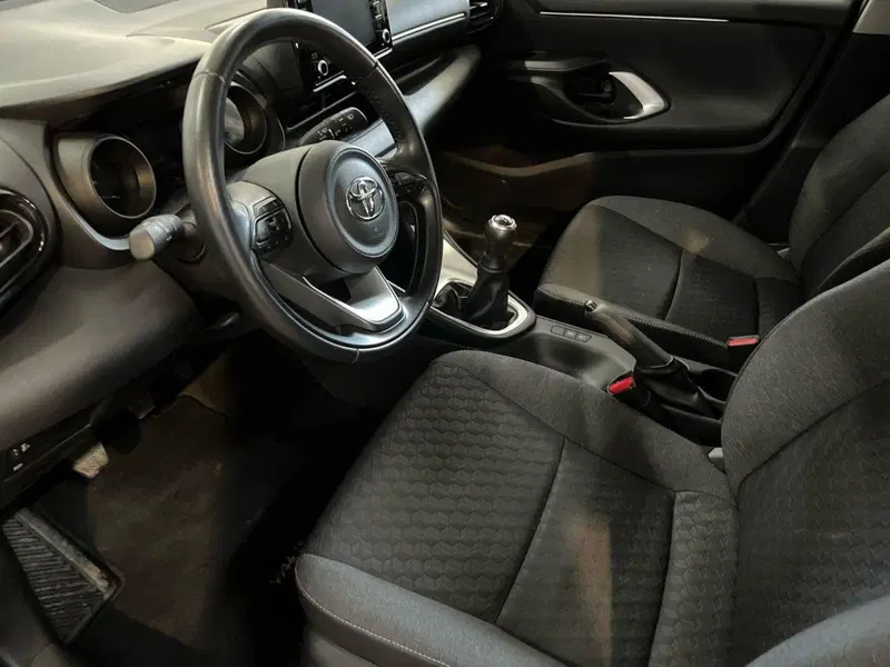 Toyota Yaris usata a Foggia (10)