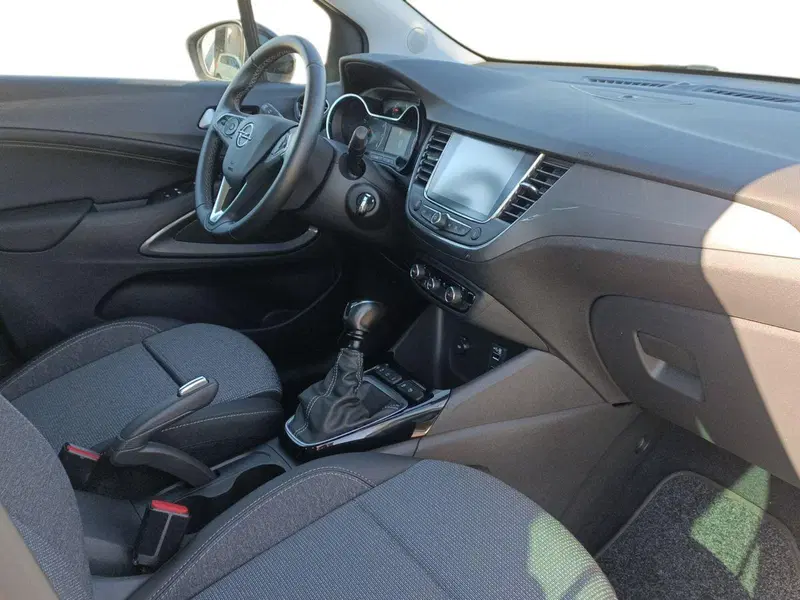 Opel Crossland usata a Matera (9)