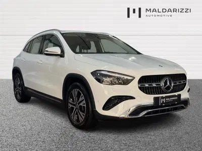 Mercedes-Benz GLA SUV 180 d Progressive Advanced auto del 2025 usata a Bari
