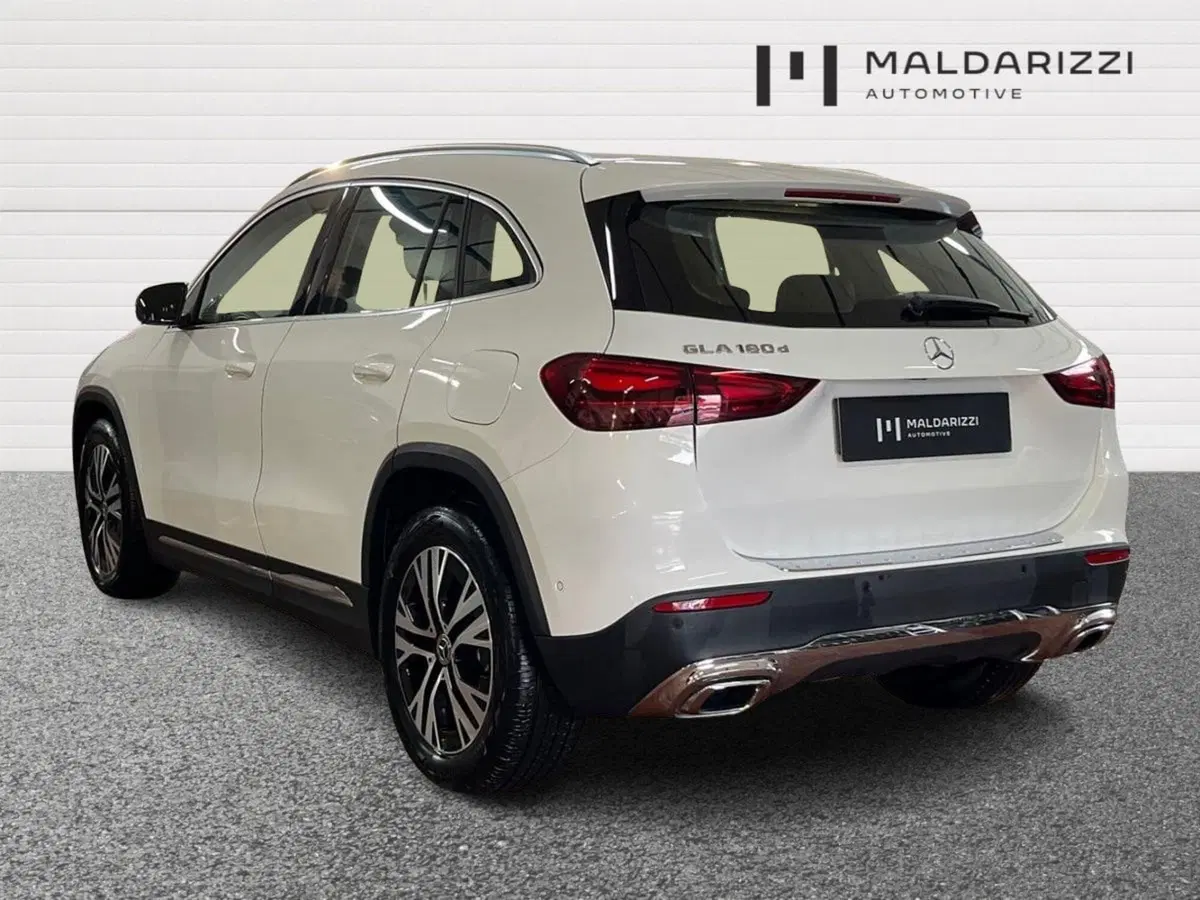 Mercedes-Benz GLA SUV usata a Bari (4)