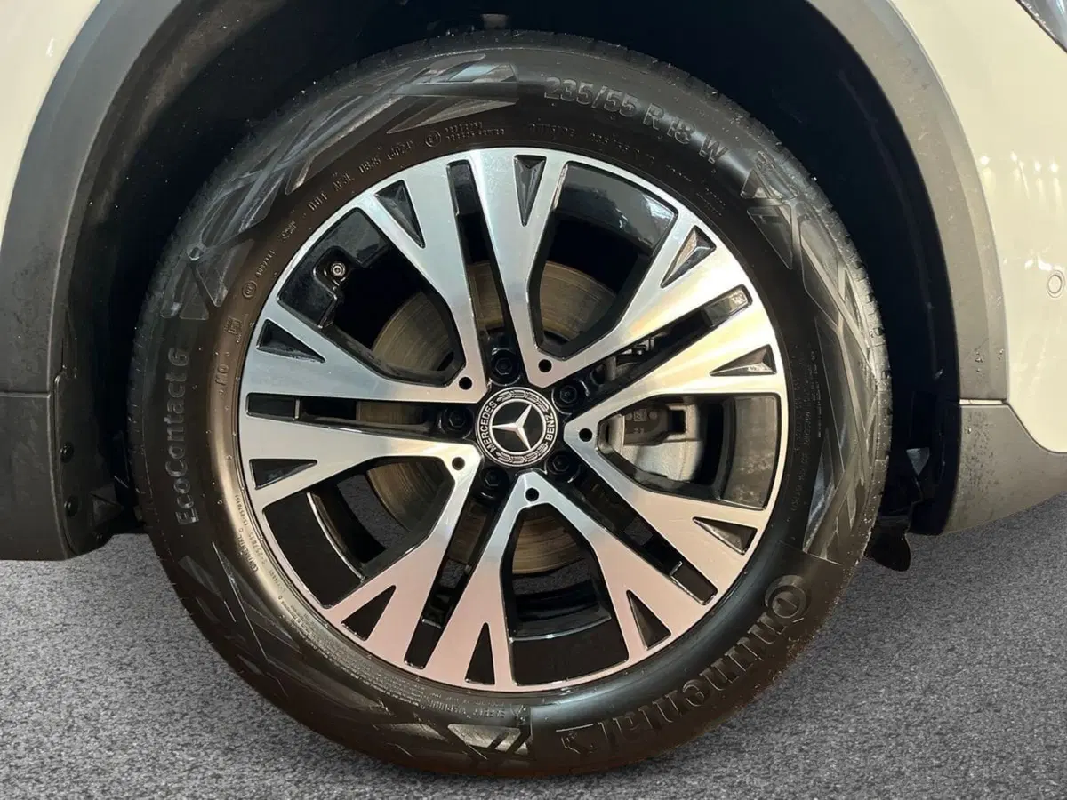 Mercedes-Benz GLA SUV usata a Bari (6)