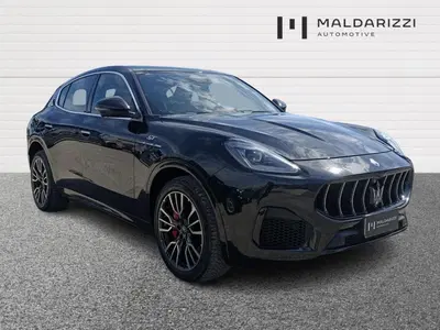 Maserati Grecale 2.0 MHEV 300 CV GT PrimaSerie del 2023 usata a Bari
