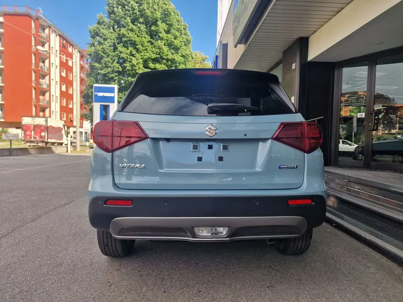 Suzuki Vitara nuova a Milano (5)