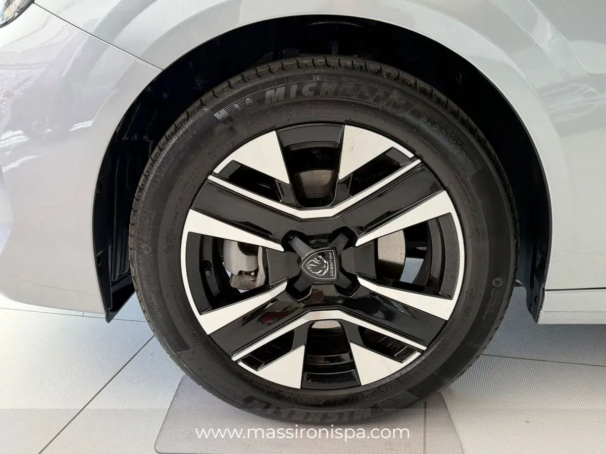 Peugeot 208 usata a Milano (18)