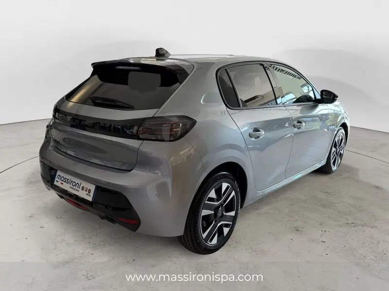 Peugeot 208 usata a Milano (4)