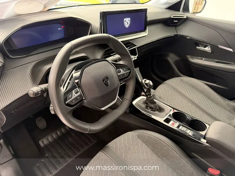 Peugeot 208 usata a Milano (6)