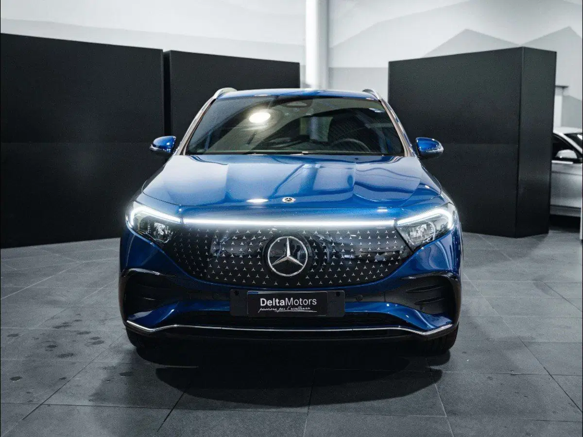 Mercedes-Benz EQA nuova a Ancona (5)