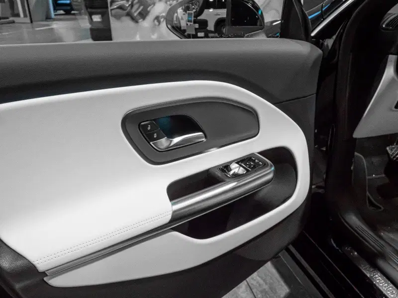 Mercedes-Benz CLA EQ nuova a Ancona (11)