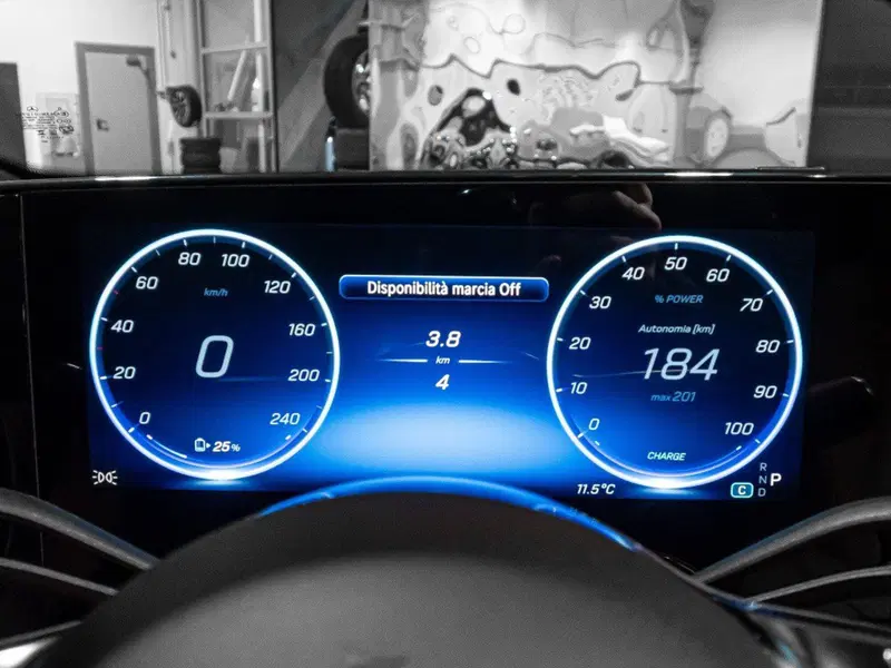 Mercedes-Benz CLA EQ nuova a Ancona (15)