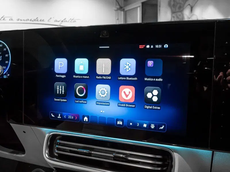 Mercedes-Benz CLA EQ nuova a Ancona (19)