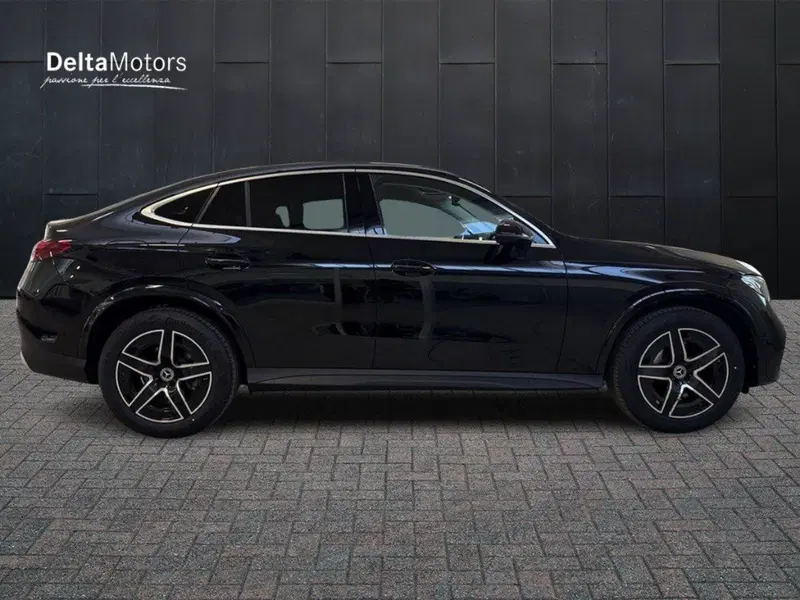 Mercedes-Benz GLC SUV nuova a Rimini (5)